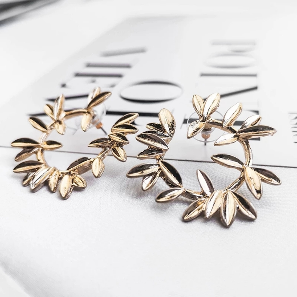 Golden Wreath Earrings - Picture 2 of 4